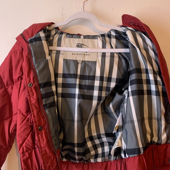 Burberry women's waist length jacket fits xs-s - Picture 7 of 7